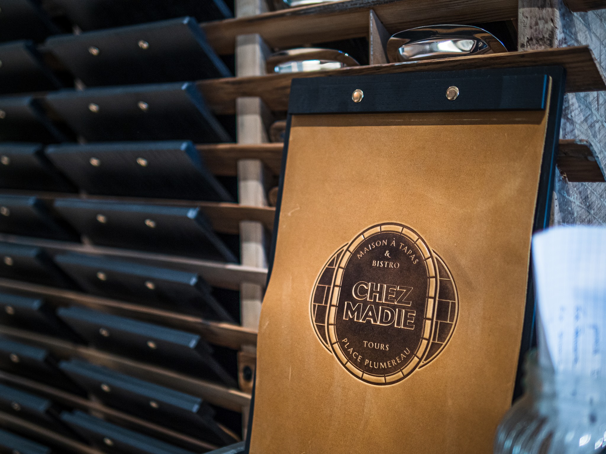 Chez Madie : branding of the restaurant © Pierre d'Alteroche