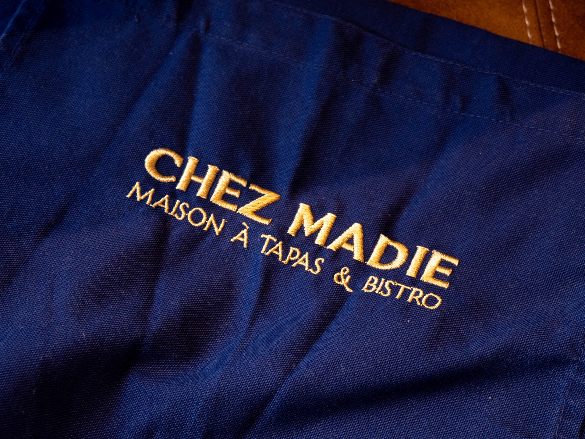 Chez Madie : branding of the restaurant © Pierre d'Alteroche