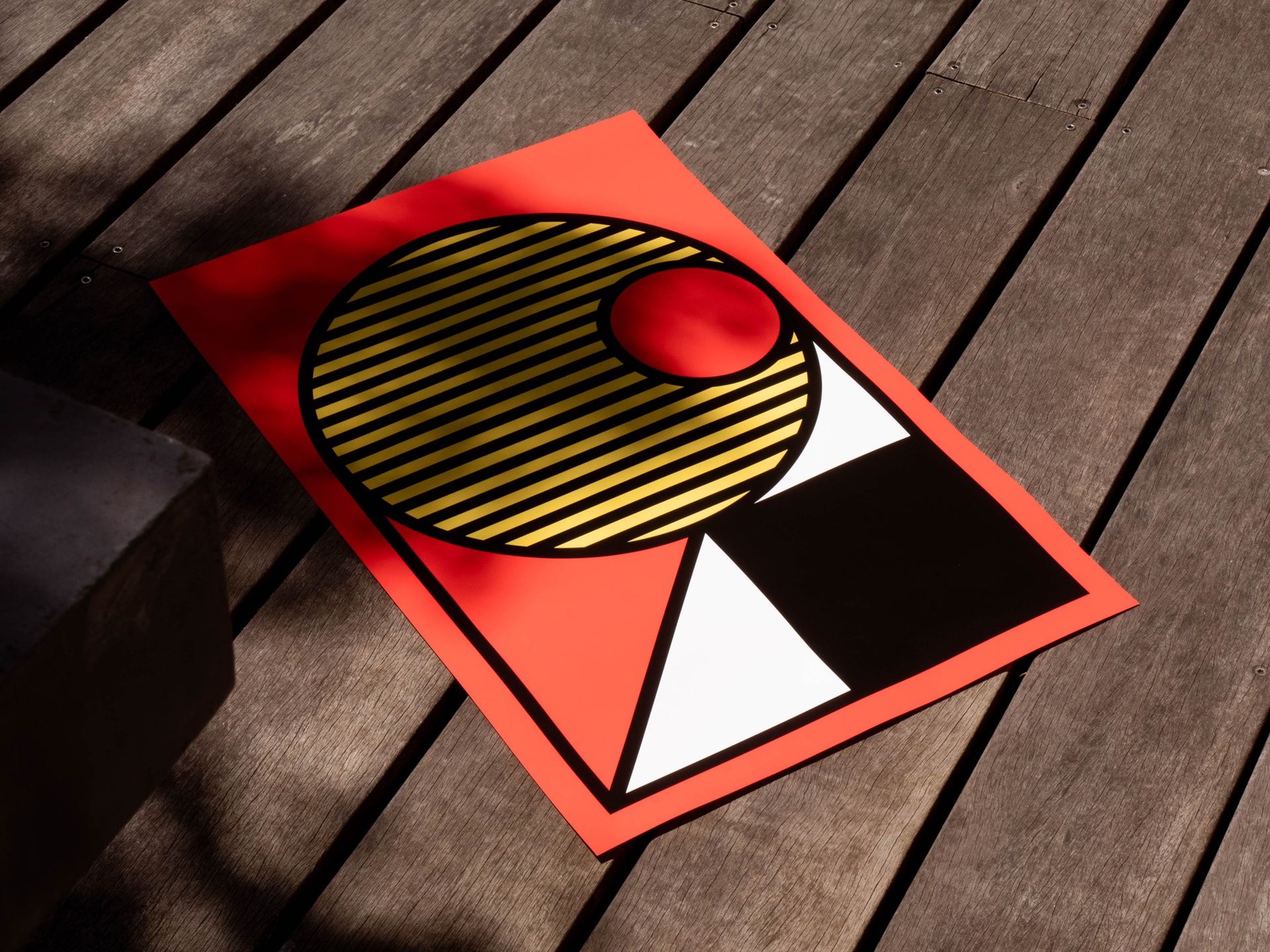 Geometric and minimalist posters and postcards © Pierre d'Alteroche