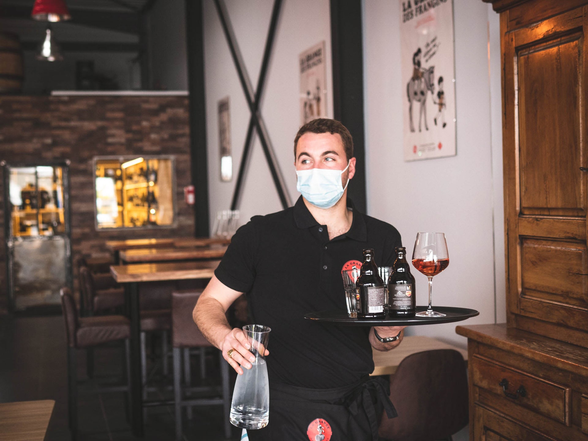 La Grange des Frangins : branding of the restaurant © Pierre d'Alteroche